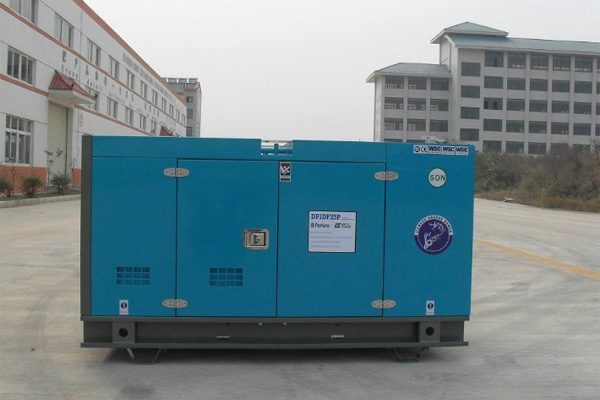 集宁发电机租赁发电机组的换季保养注意事项