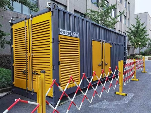 集宁如何使用转速表检查发动机的转速？