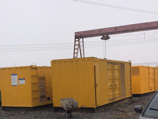 集宁100kw柴油发电机组每小时油耗？