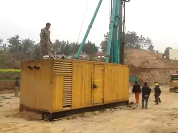 集宁如何判断水冷式机油散热器密封件是否需要更换？